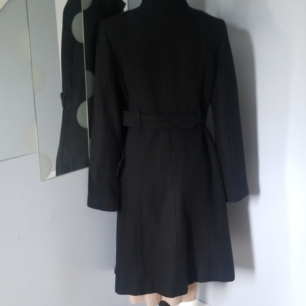Coat - Picture 5 of 8